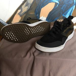 VANS Ultra Range Pro Size Men’s 9.5